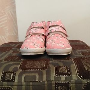 Kids shoes